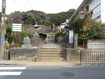 kn03_02tm.jpg