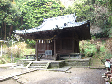 kn03_03tm.jpg