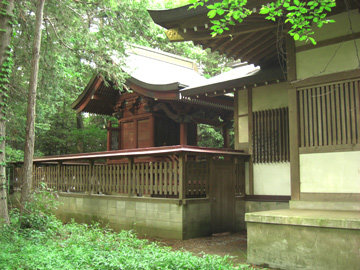 st107_03tm.jpg