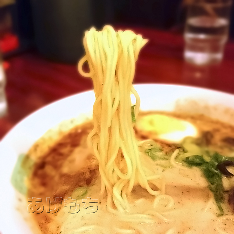 濃厚とんこつらーめん