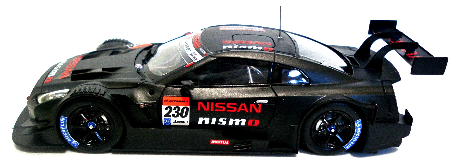 EBBRO 1/43 NISMO FESTIVAL 2013限定 NISSAN GT-R NISMO GT500(#230 SUPER GT
