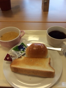 朝食