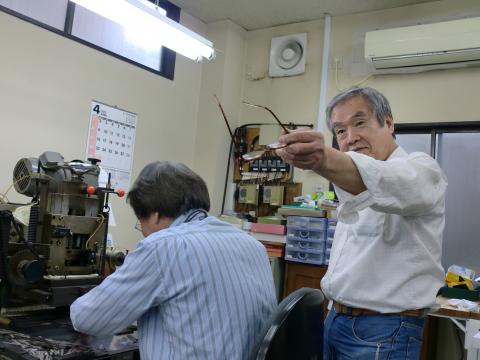 工夫で箔押しの作業効率アップ!誰のおかげ?