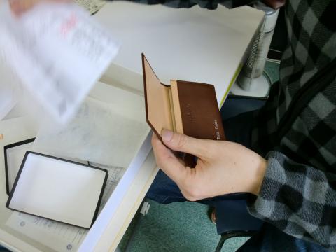 名刺入れ 名刺入れの受け取りに!