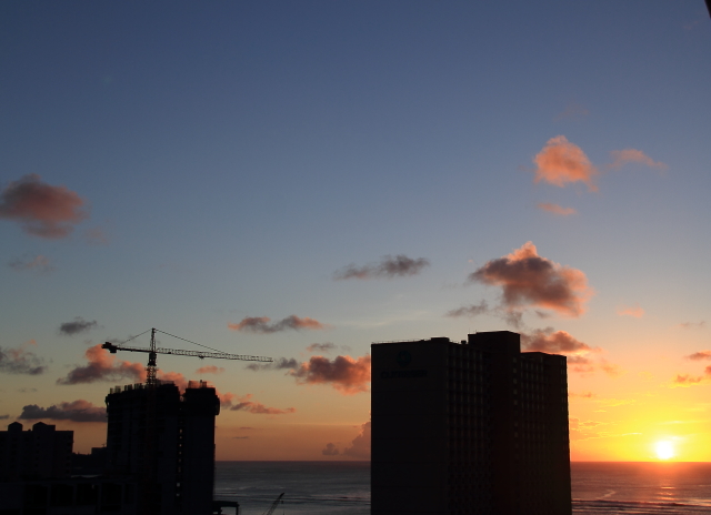 102ホテルと夕日