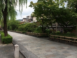 祇園までゆるゆると移動