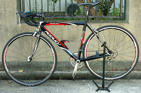 銀輪太郎、アルミバイク(RIDLEY・COMPACT)に乗る | 自転車でさるく。