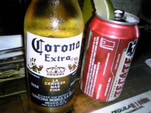 「コロナビール、テカテ」(メキシコ)