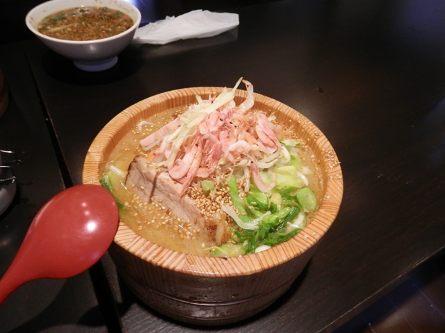 P000010.jpg