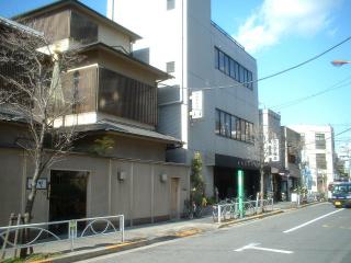 2003_0206_140022AA.jpg