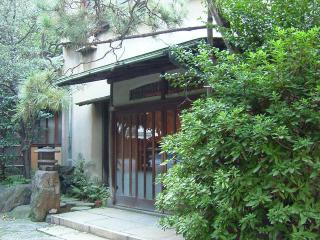 2004_1028_121655AA.jpg
