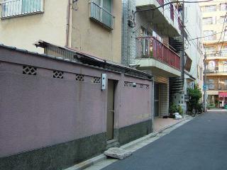 2004_1028_135122AA.jpg