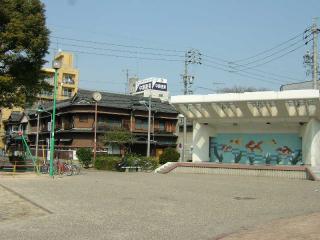 2005_0324_133721AA.jpg