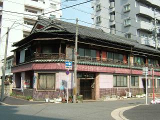 2005_0331_102224AA.jpg
