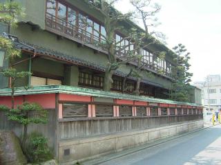 2005_0331_122420AA.jpg