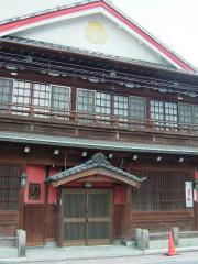 2005_0331_122932AA.jpg
