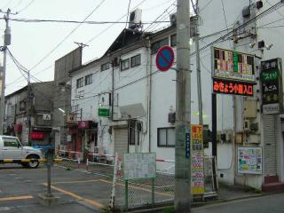 2006_0518_051532AA.jpg