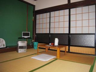 2012_0122_165734AA.jpg