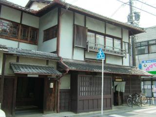 omi2006_0601_141918AA.jpg