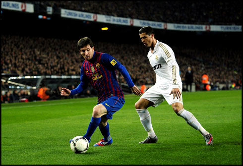 Cristiano-ronaldo-vs-lionel-messi-who-is-best-players1.jpg
