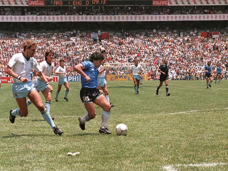 Diego-Maradona-England-Argentina-Mexico-1986_1497038.jpg