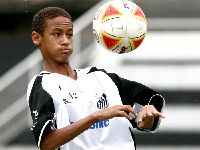 neymarCri.jpg