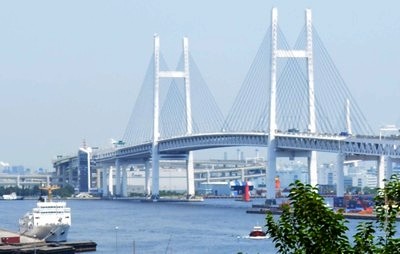上の写真の「ベイブリッジ」部分を横幅400ピクセルにリサイズ