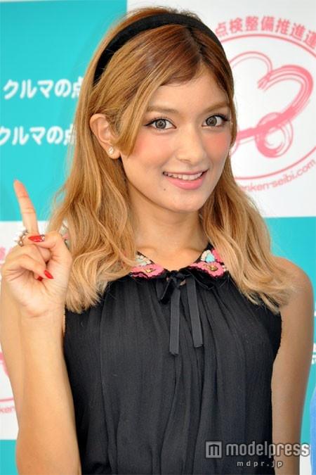 ローラ