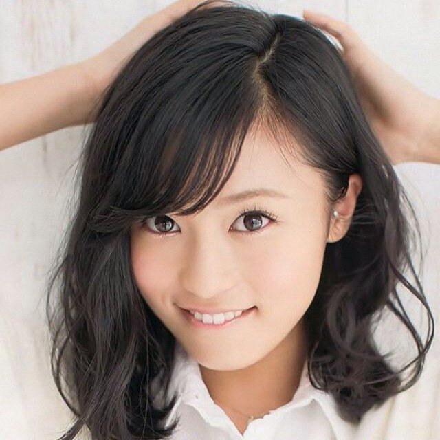 小島瑠璃子