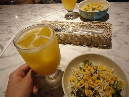 よろずやCAFE