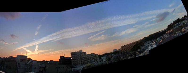111018地震雲合成