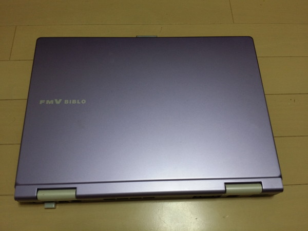FMV-BIBLO NF50WN 天板