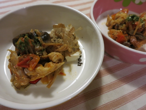 夜ご飯 チキンときのこのトマト煮
