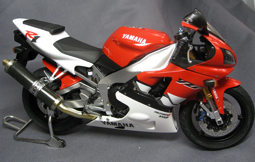 YZF-R1