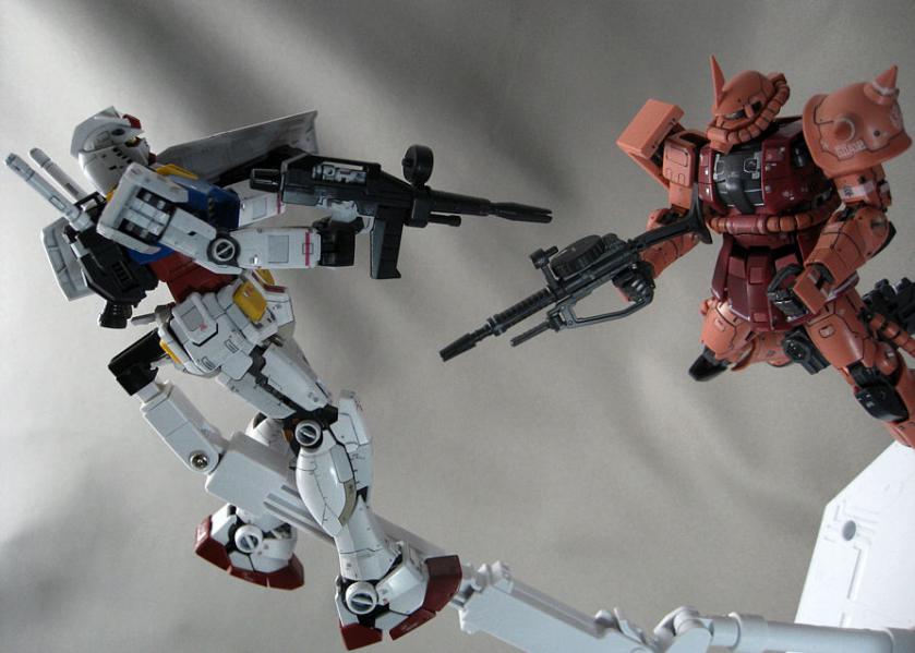 ガンダム、ザク1