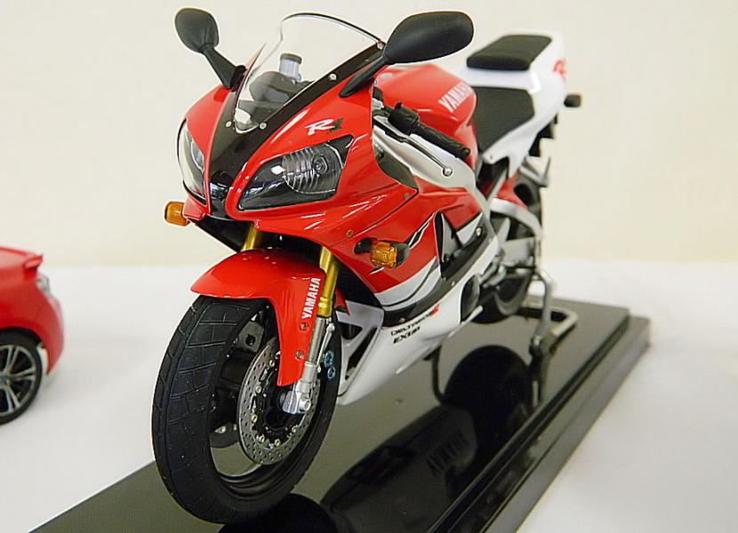 YZF-R1.jpg