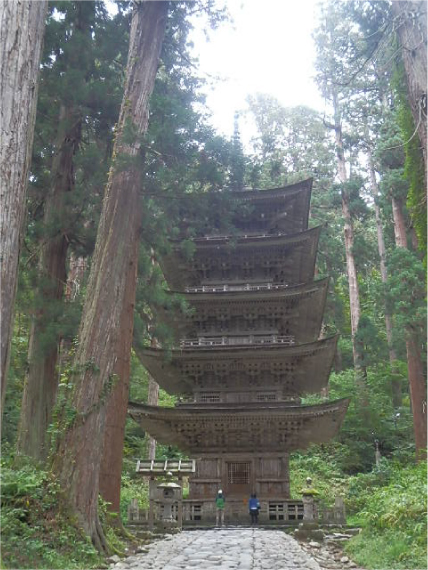 羽黒山五重塔_1