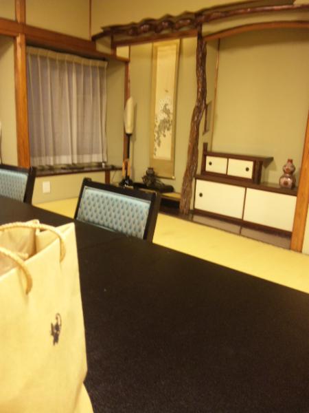 とりあえずのお部屋