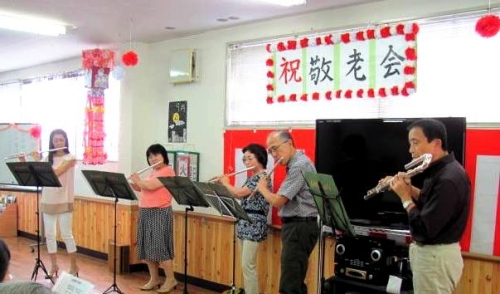 01敬老会演奏