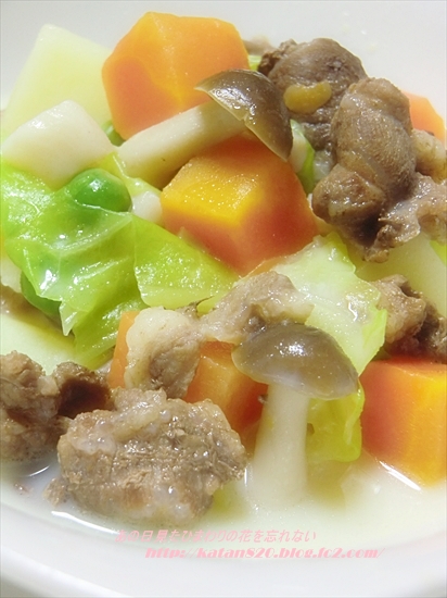 馬肉と春キャベツの豆乳煮♪