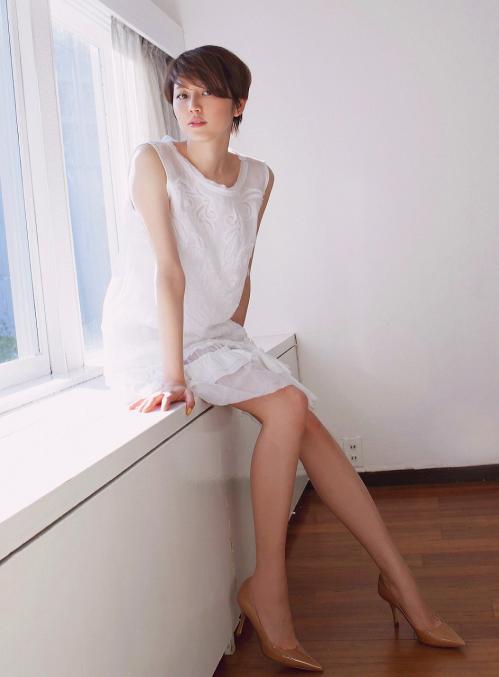 長澤まさみグラビア画像 さすがの美脚です