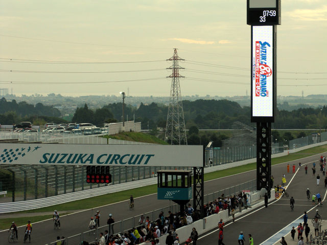 30100644_821597709_197small.jpg