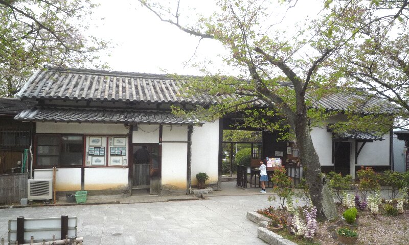 022-02.jpg