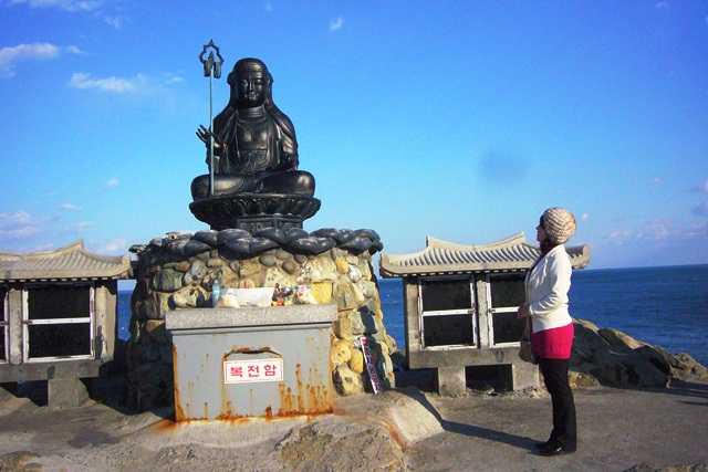 日出岩