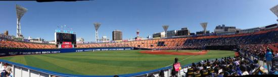横浜スタジアム