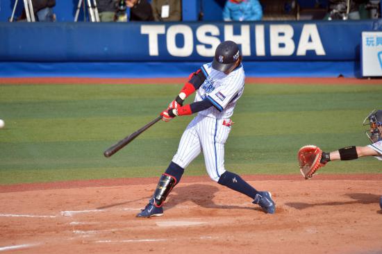 横浜DeNAベイスターズ 荒波外野手