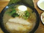 鈴家/豚骨ラーメン