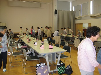 牛乳パックは軽くて丈夫だよね。