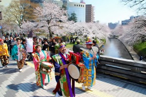 チンドン祭り (300x199)