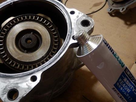 信越シリコーン KE45W
